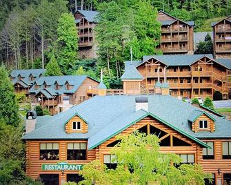 Westgate Smoky Mountain Resort & Water Park - Gatlinburg - Building