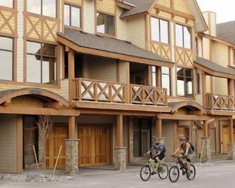 Sullivan Stone Lodge By Rocky Now - Kimberley - Building