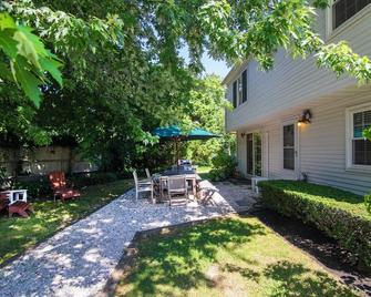 Walk To Nauset Beach New Ac System - Orleans - Patio