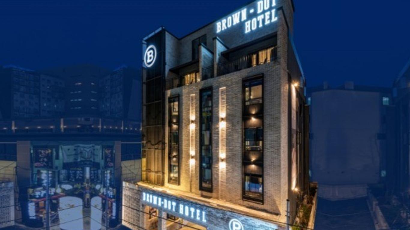 Brown-Dot Hotel Gwangalli beach