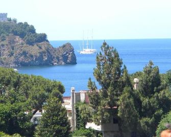 Hotel Parco Conte - Casamicciola Terme - Outdoor view