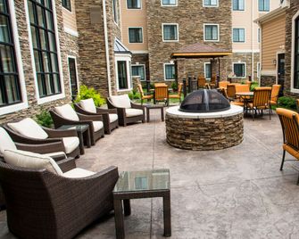 Staybridge Suites Lexington by IHG - Lexington - Patio