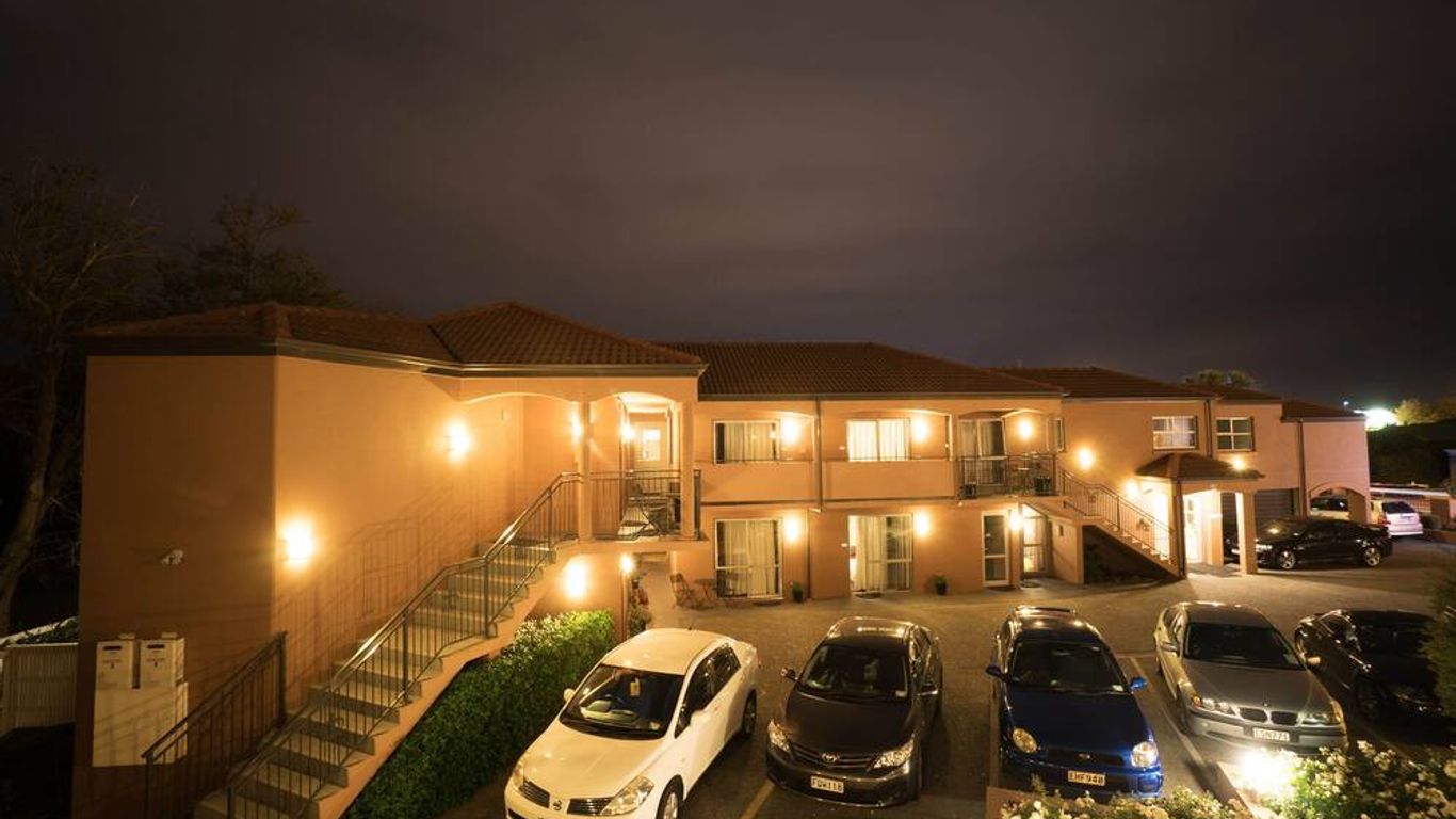 Kings Of Riccarton Motel- Close to Railway Station and Airport with Shuttle service