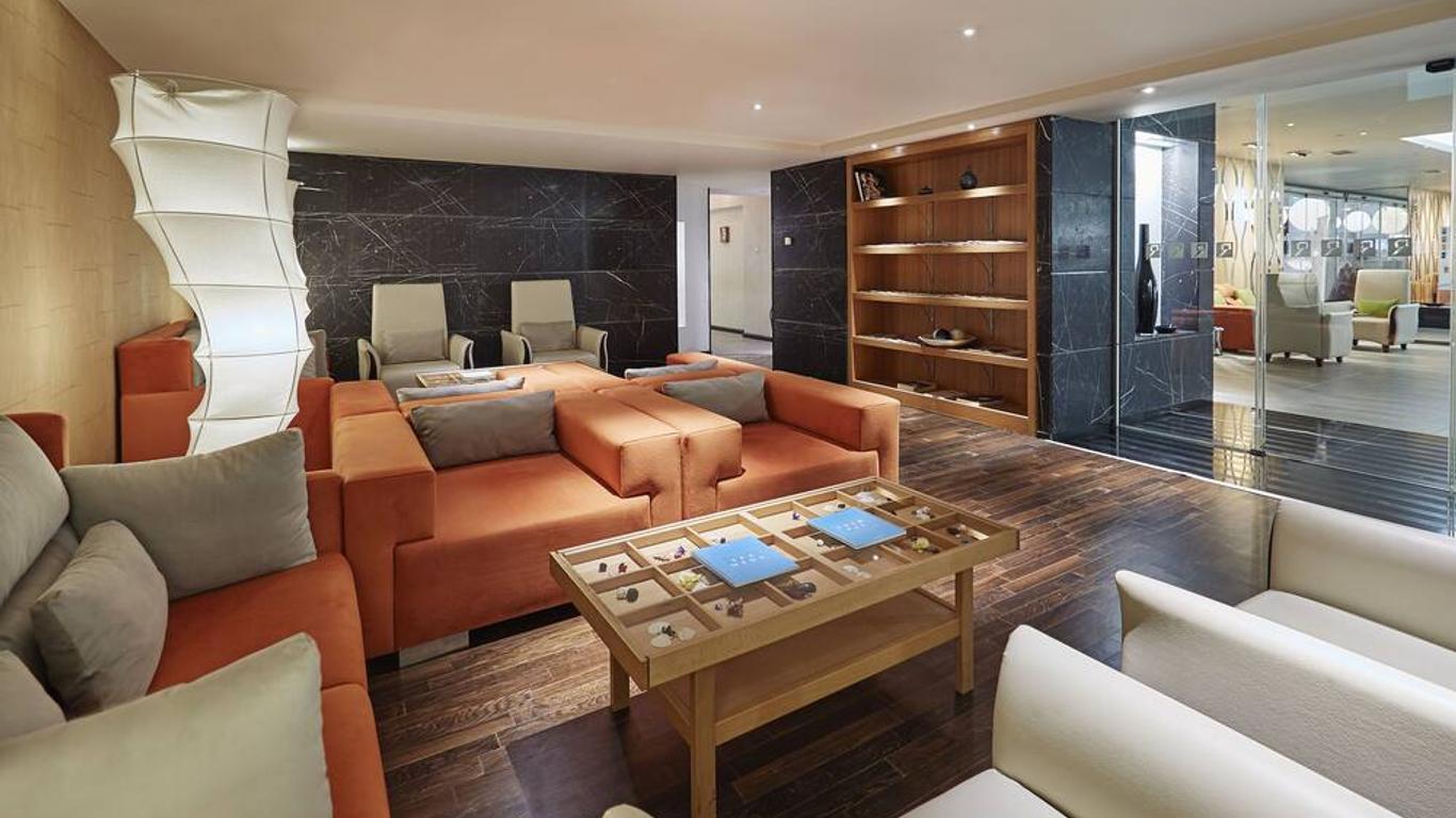 Richmond Nua Wellness-Spa - Adults Only