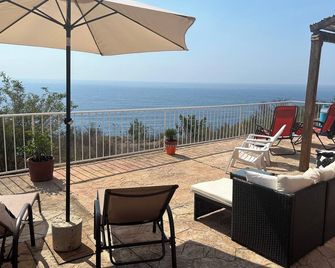 Ocean Front House, Amazing Views, Infinity Pool, Relaxation - Puerto Angel - Balcón