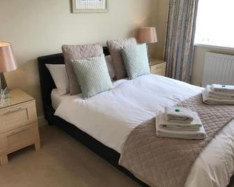 31 Queens Road - Winchester - Bedroom