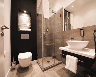 Juststay Grevenbroich Hotel & Apartments - Grevenbroich - Baño