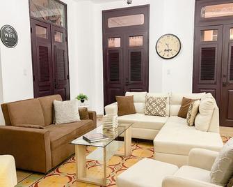 Apartamento en el Corazón de Casco Viejo Panamá 8 - بنما سيتي (بنما) - غرفة معيشة