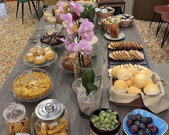 Contra' Contarini - Bassano del Grappa - Buffet