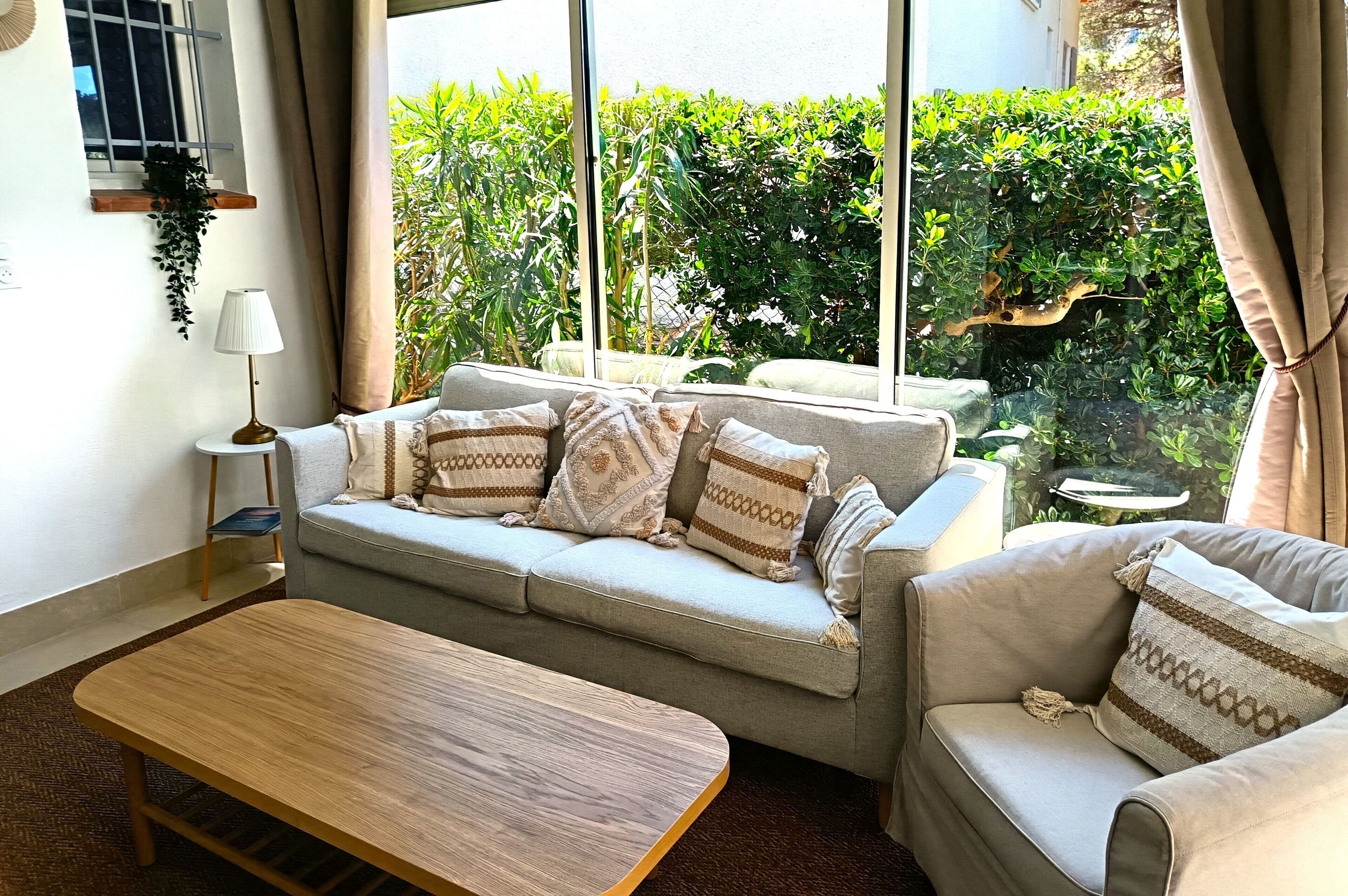 Hôtel Le Méditerranée - Hyères - Living room