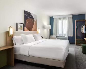 Spark by Hilton Louisville Airport - לואיסוויל
