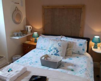 The White Lion Hotel - Machynlleth - Bedroom