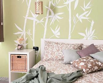 Bamboo 2 - One Bedroom House, Sleeps 2 - Taranto - Living room