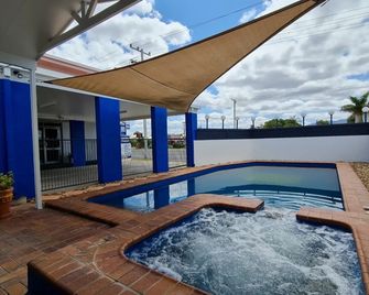 Rockhampton Court Motor Inn - Rockhampton - Pool