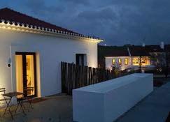 Cambeiros - Guest House - Alenquer - Building