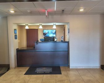 Cobblestone Inn & Suites - Eaton - Eaton - Front desk