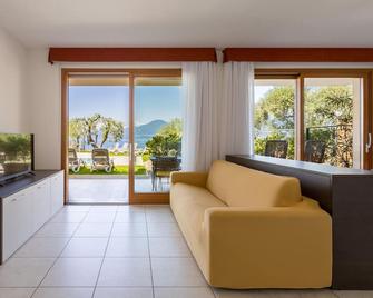 Residence La Corte Danese - Torri Del Benaco - Living room