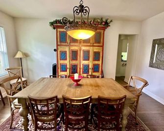 Grace Adventure House Walk to Port Lake Michigan - Port Washington - Comedor