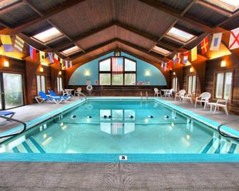Cape Cod Holiday Estates, a VRI resort - Mashpee - Piscina