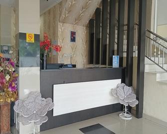 Minang Jaya Hotel Syariah - Padang