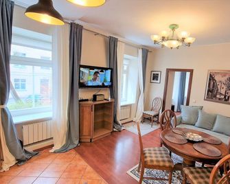 Rudi4 Luxury Vilnius Apartment - Vilnius - Dining room