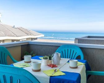Green Marine L14 Silvi Vacanza - Silvi Marina - Balkon