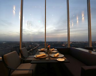 Holiday Inn Algiers - Cheraga Tower By IHG - Algier - Restauracja