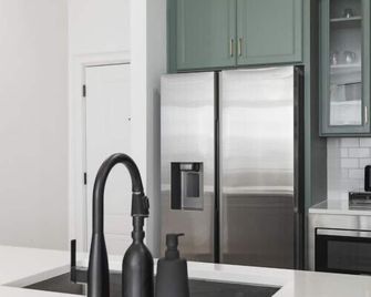 Cozy Modern Condo 4 Beds, 2 Bedrooms -Fr - Nashville - Room amenity