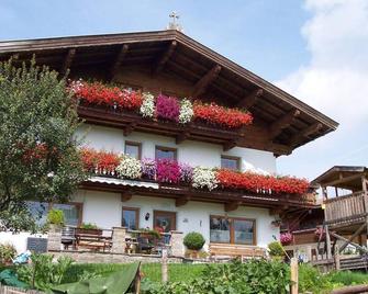 Vacation apartment Spielberg - Elsbichl Farm - Fieberbrunn - Building