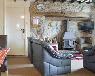 3 bedroom accommodation in Rhiw, near Pwllheli - Abersoch - Living room