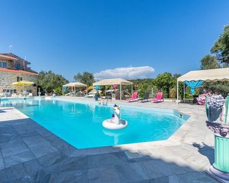 Paco's Resort Standard Studio 2 - Oziás - Pool