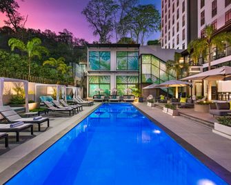 The Brix Autograph Collection - Puerto España - Piscina