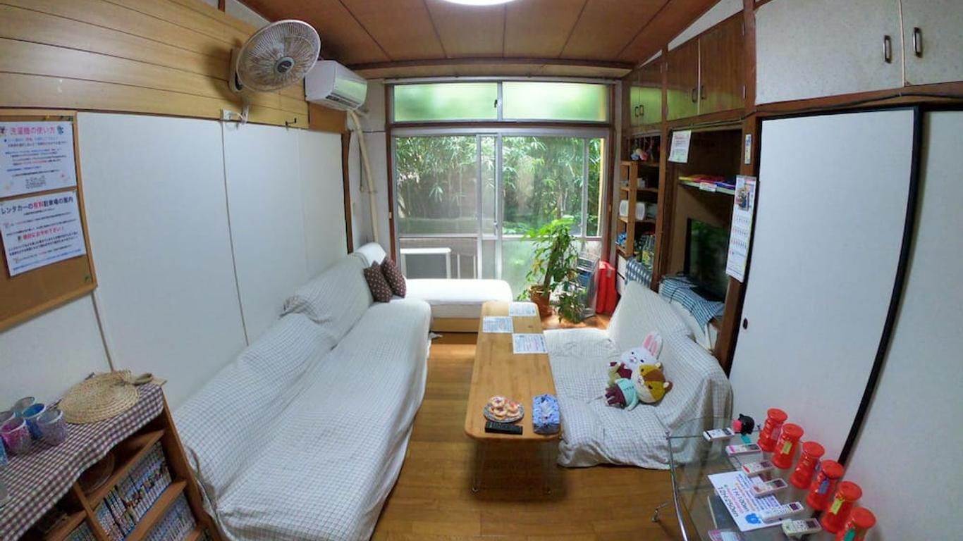 Ishigakijima Guesthouse Seacoro
