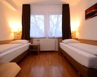 ホテル リンデ - シュトゥットガルト - 寝室