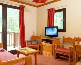 Madame Vacances Residence Le Chalet du Thabor - Modane - Living room