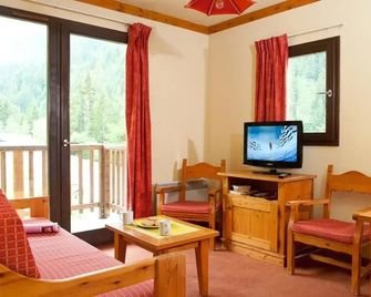 Madame Vacances Residence Le Chalet du Thabor - Modane - Living room