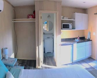 Tiny House for 2 Near Kings Canyon NP - Squaw Valley (Fresno County) - Cocina