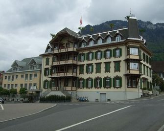Hotel Krone - Buochs - Edificio