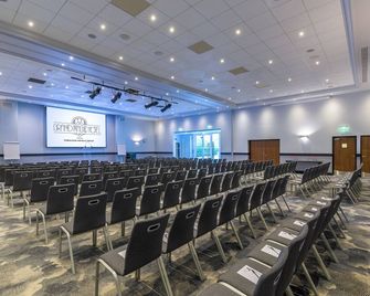 Grand Magic Hotel Marne La Vallée - Magny-le-Hongre - Meetingraum