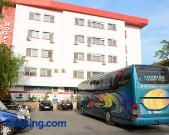 Hotel Select - Tulcea - Edificio
