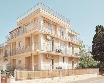 Case Vacanza Torre Canne - Torre Canne - Building