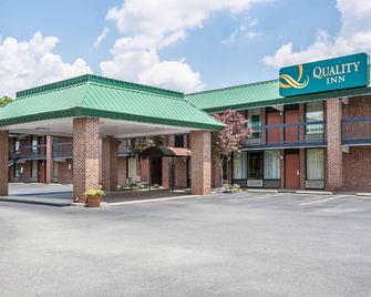 Quality Inn - Hartsville - Building