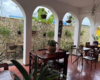 Hotel Montesilva - San Felipe de Puerto Plata - Innenhof