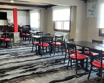 Ramada by Wyndham Cedar Rapids South - Cedar Rapids - Restaurant