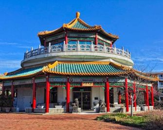 Rustic Downtown Living - 1br/1.5ba - Norfolk