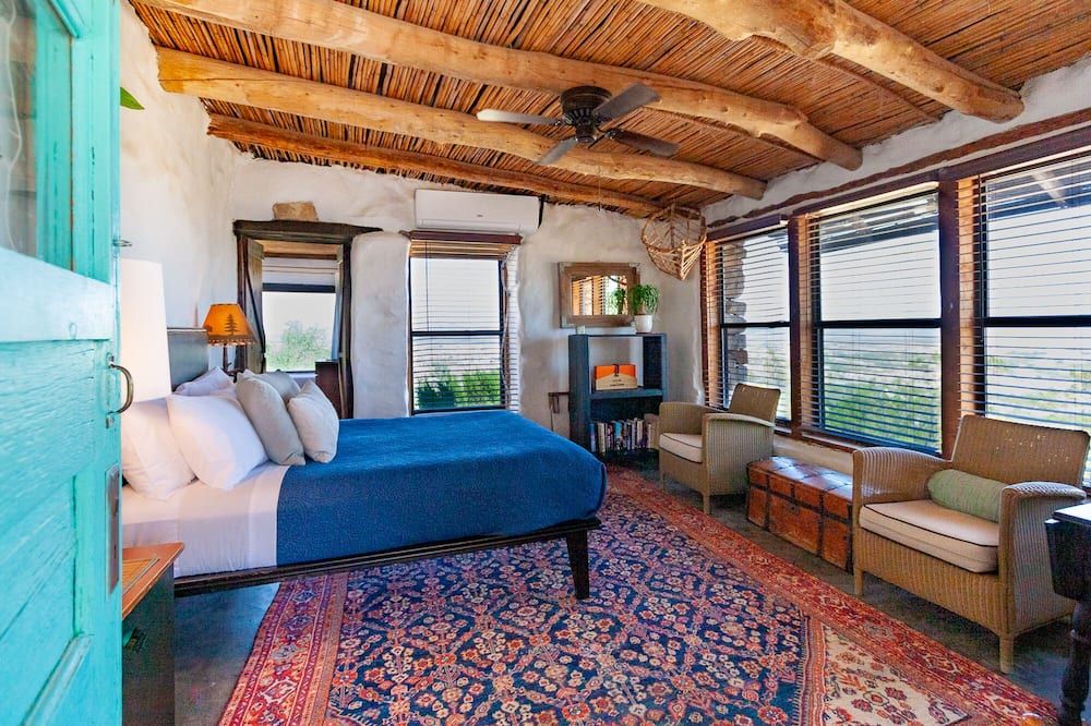 Bedroom view of Mimi's Guestroom - Texas' Best Kept Secret!