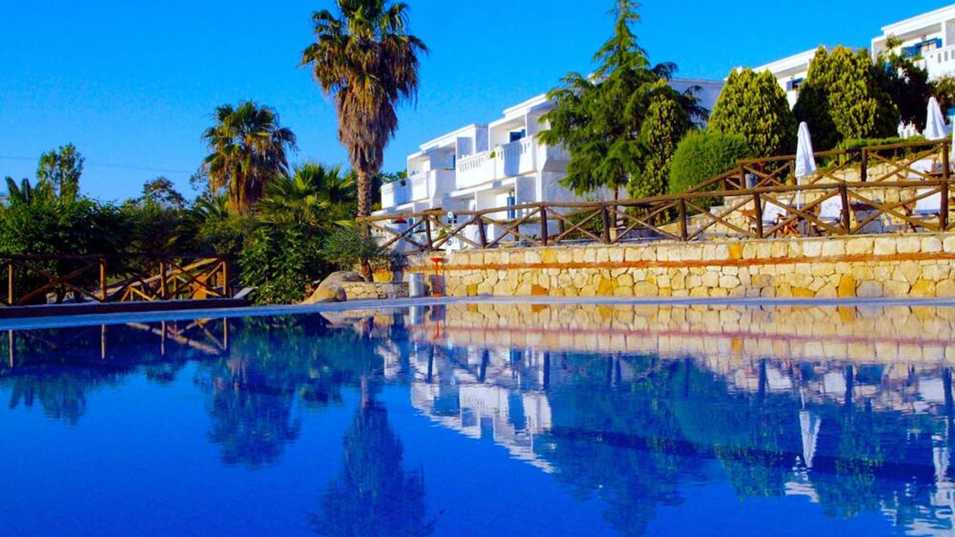 Agionissi Resort