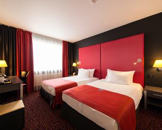 Avenue Park Hotel - Kurgan - Schlafzimmer