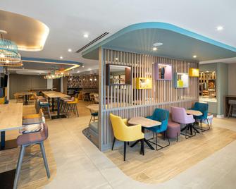Hampton by Hilton London City - London - Lobby