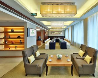 Holiday Inn Chengdu Century City-Westtower By IHG - Chengdu - Lounge